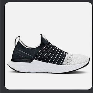Nike womens shoe